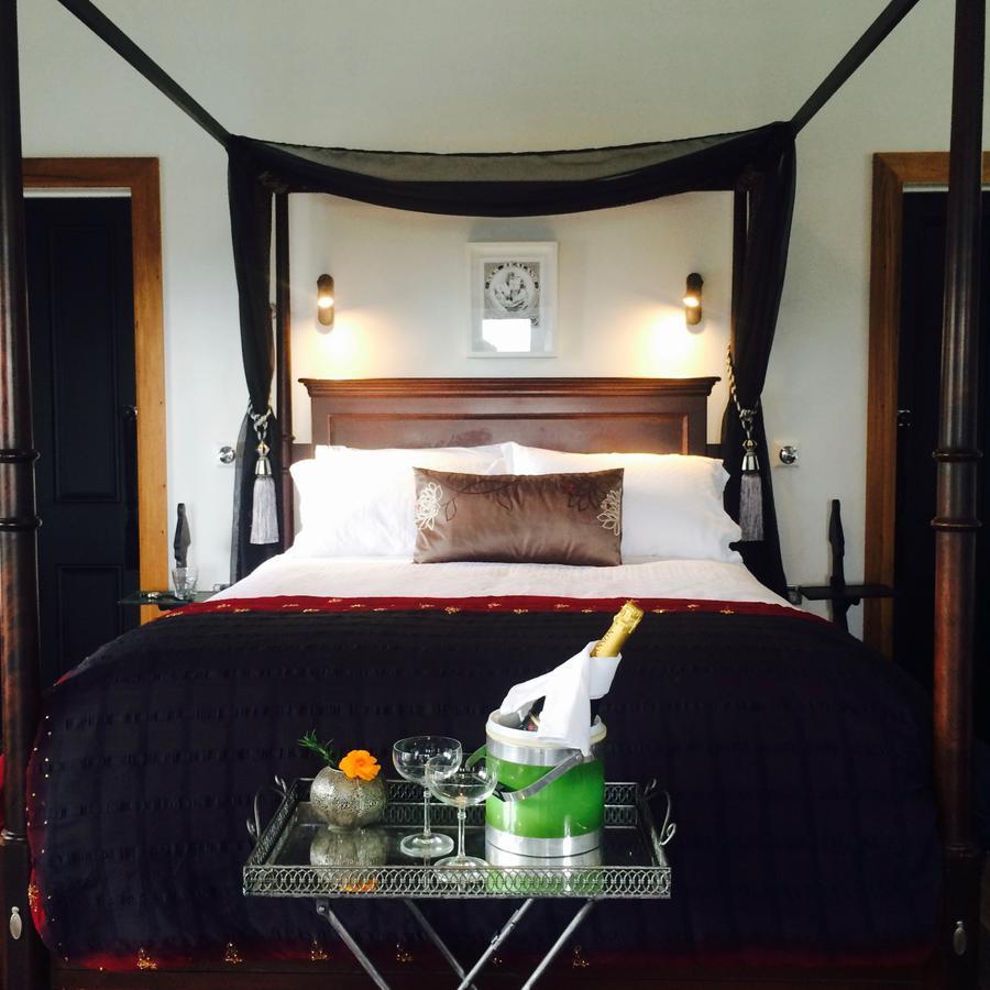 Marriners Luxury Guesthouse Rawene Dış mekan fotoğraf